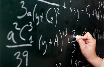 Mathematics teacher education in the Czech Republic and Hungary