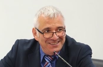 PETER A. WINDEL IS GIVING A GUEST LECTURE AGAIN