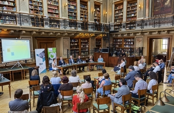 Szakmai konferencia a közgyűjteményekről az Egyetemi Könyvtár szervezésében.