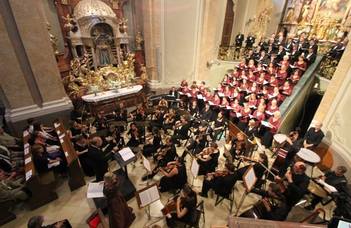 Az ELTE Bartók Béla Énekkar és Egyetemi Koncertzenekar ingyenes koncertje.