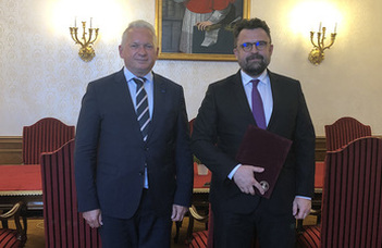Sonnevend Pál újabb három évre az ÁJK dékánja