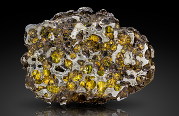 Az ELTE örökségéből: Pallasit meteorit