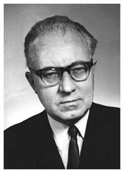 Hadrovics László