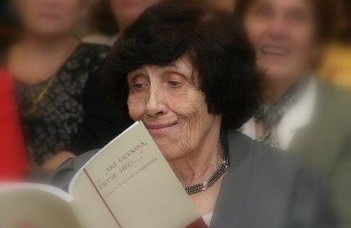 Csányi Yvonne (1937–2022)