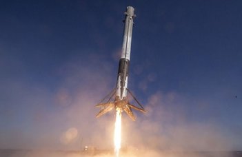 Elon Musk a Marsra megy