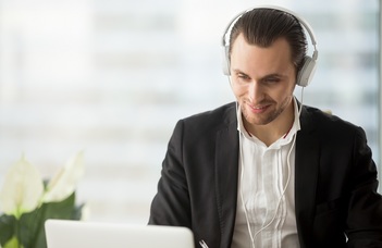 Online szakdolgozatvédések az ÁJK-n