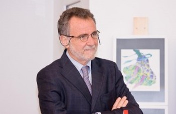 Gian Vittorio Caprara díszdoktori előadása
