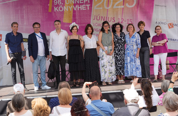 Új színt vitt a könyvünnepre az Eötvös Kiadó