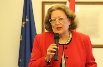 Klaudy Kinga a Miskolci Egyetem tiszteletbeli doktora lett