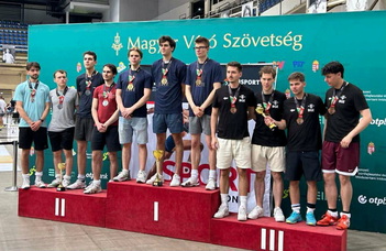 Kiváló eredményekkel zárta az ELTE a vívó MEFOB-ot