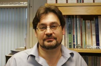Mark Griffiths, az egyetem új díszdoktora beszél kutatásairól.