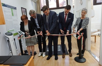 Jövőbe mutató fejlesztés és tiszteletadás