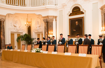 Nyári diplomaosztók:  Doktori avatások az ELTE-n