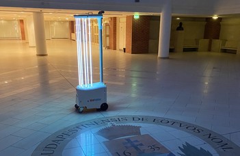 Új generációs  fertőtlenítő robot készült