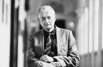 Kiss Gy. Csaba (1945–2025)