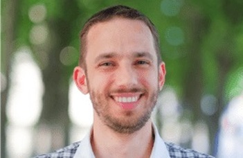 Kovács István (Northwestern University, USA) előadása "Az atomoktól a csillagokig" sorozatban.