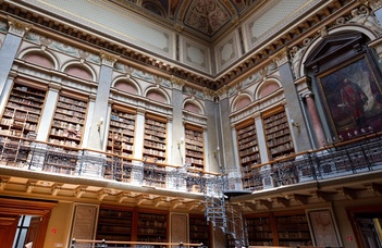 Muzeális értékű könyvek örökbefogadása az Egyetemi Könyvtárban