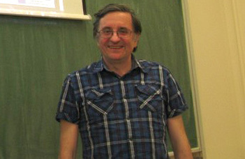Neves matematikai lap szerkesztője lett Szőnyi Tamás