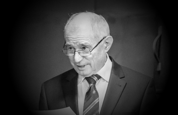 Lenkovics Barnabás (1950–2025)